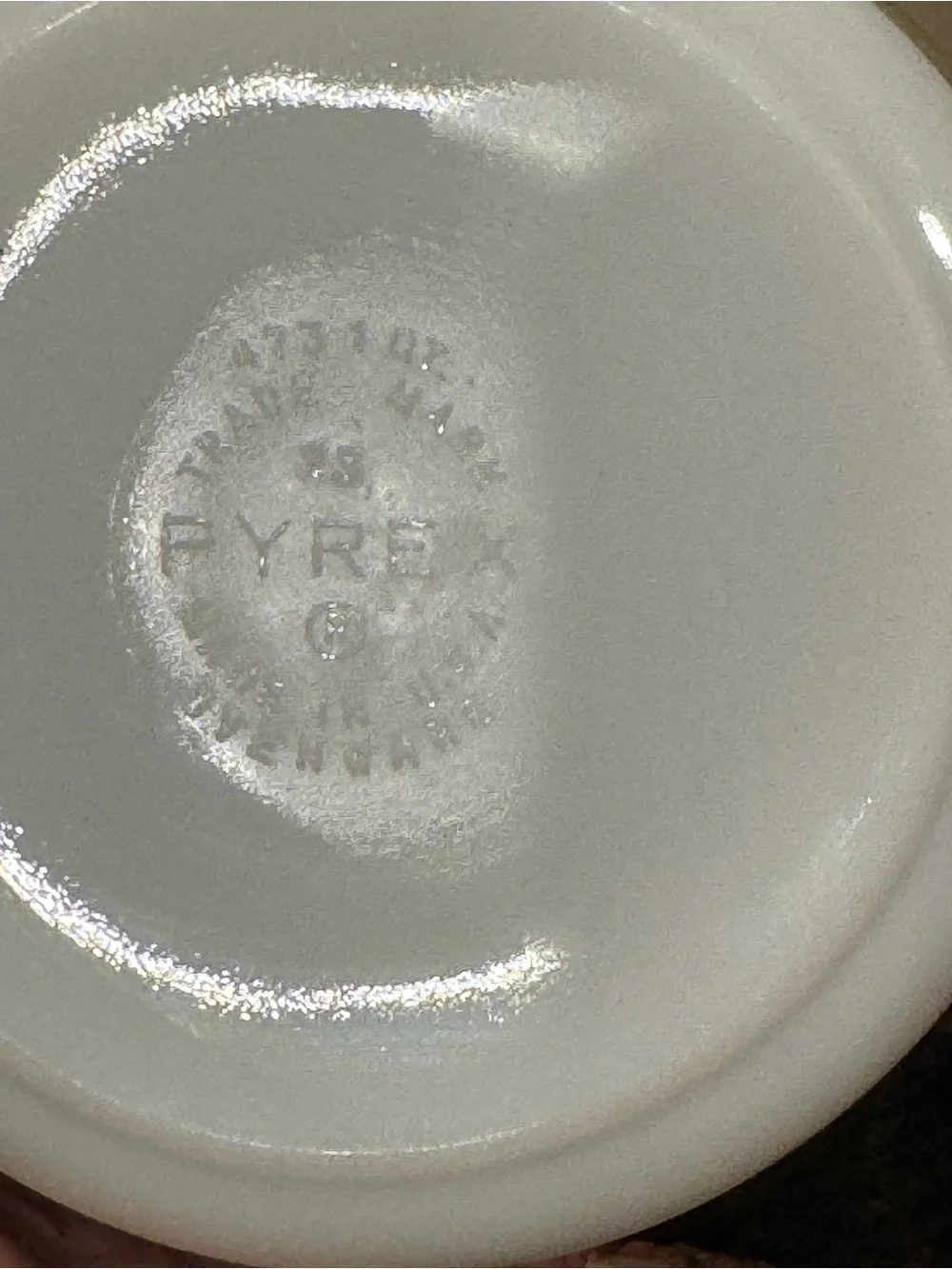 Vintage “Verde Floral” #472  1 1/2 PT Pyrex USA Round Casserole